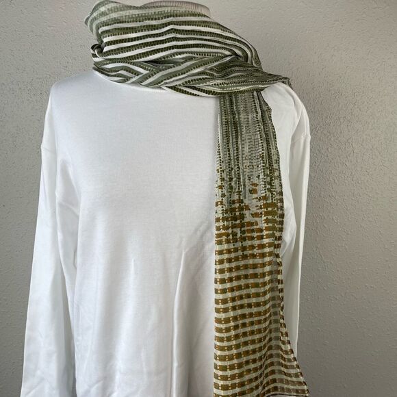 Symphony Scarf EUC  - Picture 1 of 5
